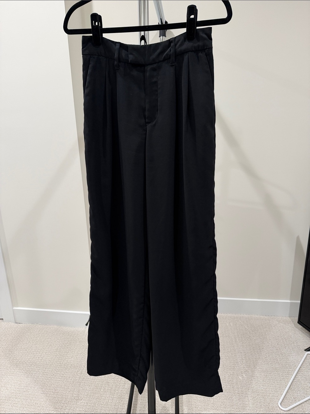 a new day Black Wide-Leg Pleated Dress Pants
